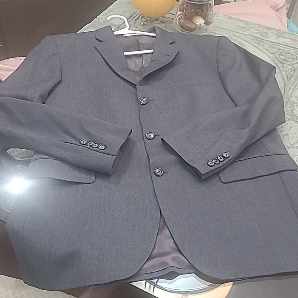 BURBERRY Men's luxury wool gray color Blazer size 42 like new